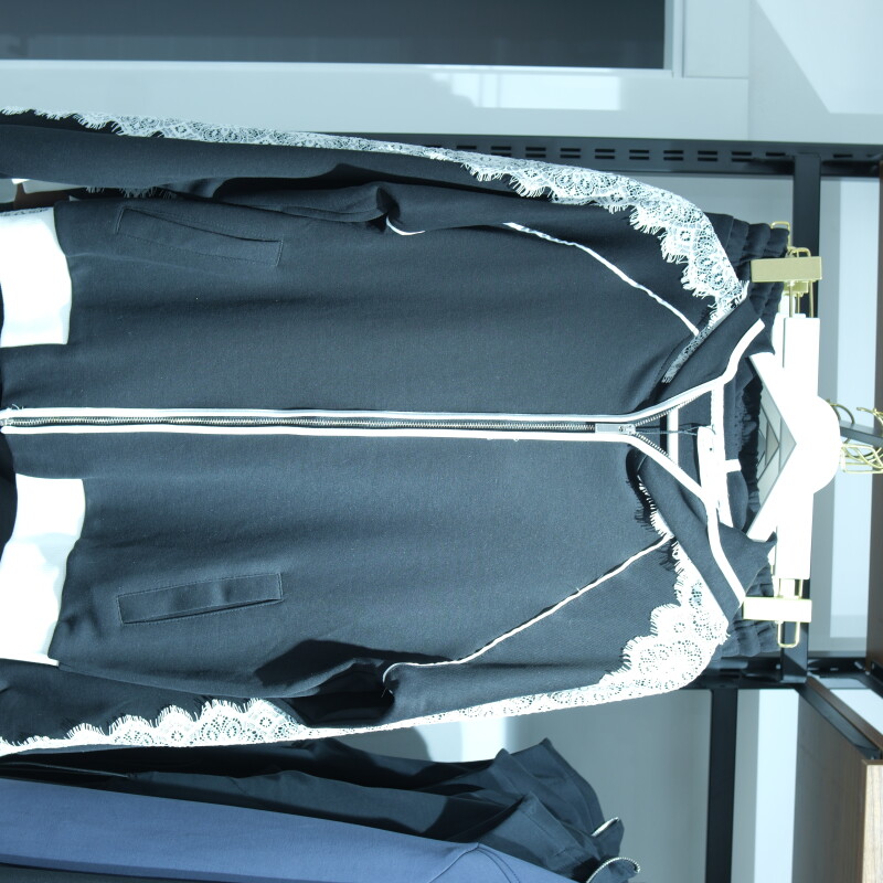 DANTEL DETAYLI EŞOFMAN TAKIMI